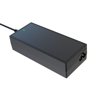 Adapter univerzalny pre notebook